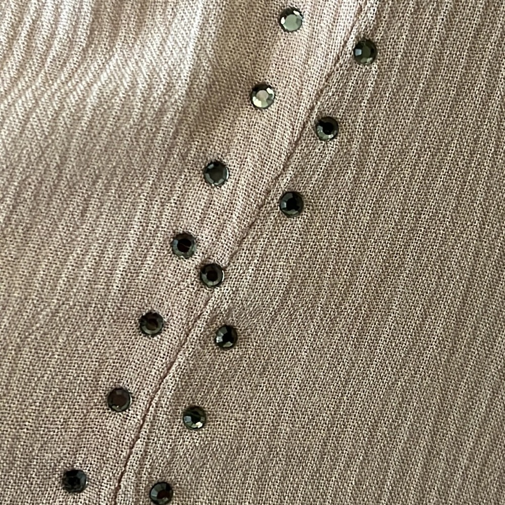 High/Low Jlo Rhinestone Blouse - Picture 4 of 7